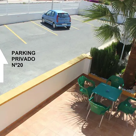Bungalow Zenia Boulevar * Villamartin (Valencia)